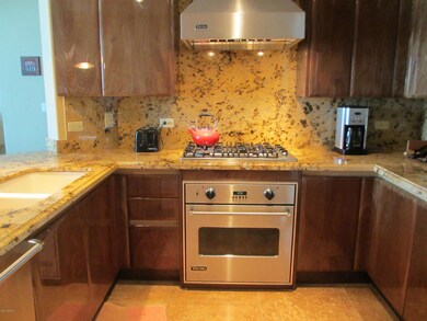 Kitchen gas cooktop
