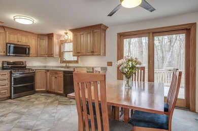 40 Charles St, Georgetown, MA 01833 - photo 4