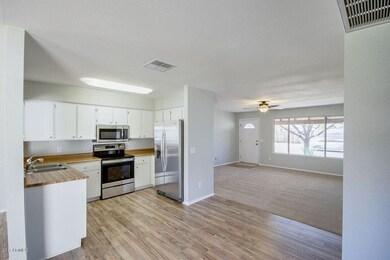 429 W Highland St, Chandler, AZ 85225 - photo 4