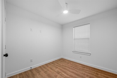 1315 Oneal St unit A, Commerce, TX 75428 - photo 6