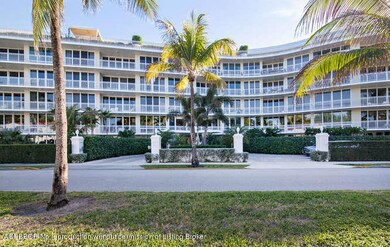 100 Royal Palm Way Palm Beach-small-001-