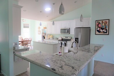 Kitchen Breakfast Bar