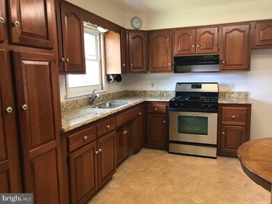 4791 Cherry Ln, Center Valley, PA 18034 - photo 3