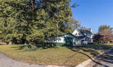 409 E Cypress St, Charleston, MO 63834 - photo 4