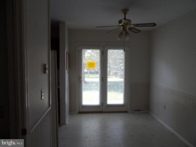 38 N Maple Ave, Leola, PA 17540 - photo 5