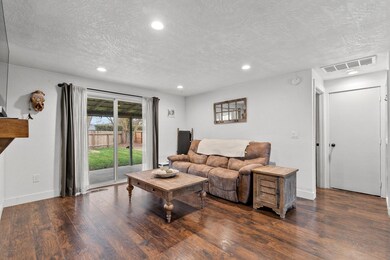 1292 Glengrove Ave, Central Point, OR 97502 - photo 6