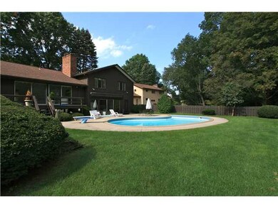 Swimming Pool/Hot Tub/Sauna