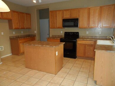 KITCHEN W/ TILE