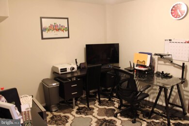 18468 Stone Hollow Dr, Germantown, MD 20874 - photo 6