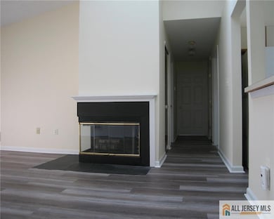 152 Darwin Ln, North Brunswick, NJ 08902 - photo 5