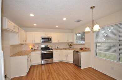 4008 Cedarwood Dr, Pearland, TX 77584 - photo 2