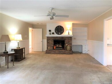 1215 Plum St unit 6, Statesville, NC 28677 - photo 5