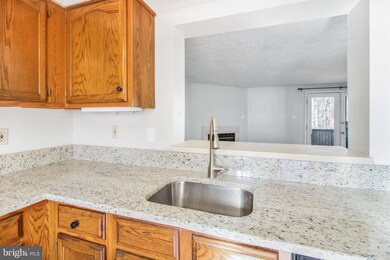 2546 Log Mill Ct, Crofton, MD 21114 - photo 5