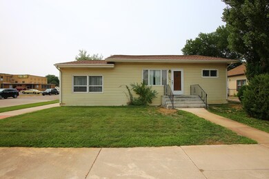 1106 N Main St, Sheridan, WY 82801 - photo 2