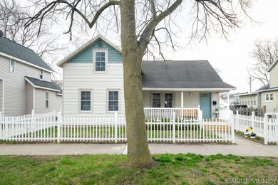 3-web-or-mls-326-w-15th-st