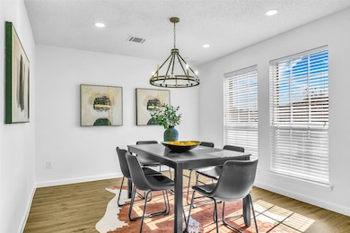 609 Flagstaff Dr, Desoto, TX 75115 - photo 2