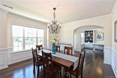 Formal Dining