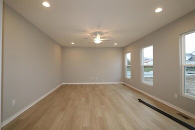 1206 Quarry Oak Dr, Grove City, OH 43123 - photo 4