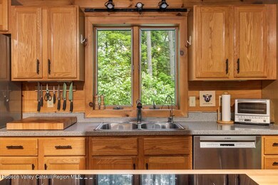 02-Kitchen