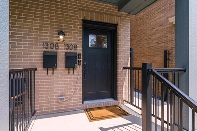 1308 Forsythe Ave unit B, Columbus, OH 43201 - photo 3