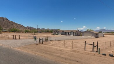 51480 W Mockingbird Ln-9