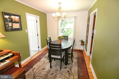 8805 Littlewood Rd, Parkville, MD 21234 - photo 3