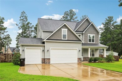 707 Foggy Crossing Ct, Aberdeen, NC 28315 - photo 2