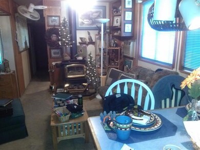 63930 N Highway 97 unit 19, Bend, OR 97701 - photo 5