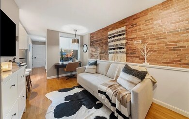 9 Hancock St unit 5, Boston, MA 02114 - photo 5