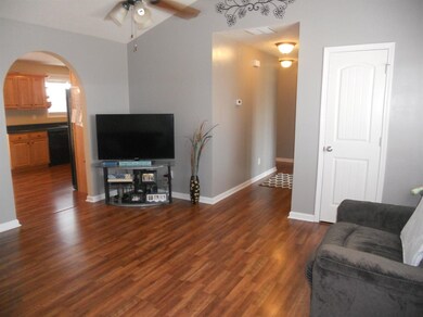 2028 Chris Dr, Lawrenceburg, KY 40342 - photo 2