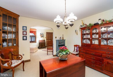 338 E Elm St, Reading, PA 19607 - photo 7