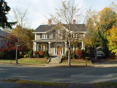 21 Chestnut St unit 2, Wakefield, MA 01880 - photo 2