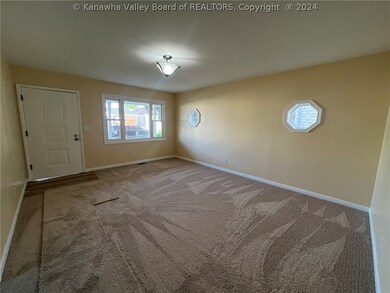 421 19th St, Dunbar, WV 25064 - photo 4