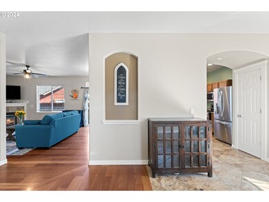 124 Niblock Ln, Creswell, OR 97426 - photo 6