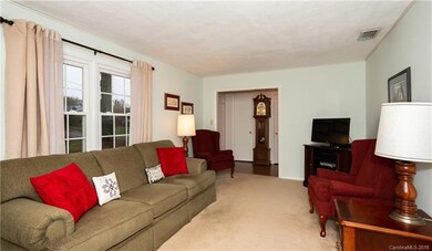 109 Little Forest Ln, Statesville, NC 28625 - photo 3