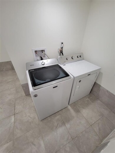 796 Fairview Ln unit 1, Cliffside Park, NJ 07010 - photo 2