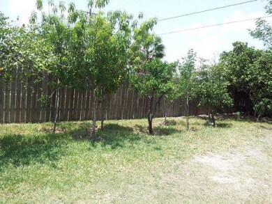 1203 Northpoint Dr, Pharr, TX 78577 - photo 3