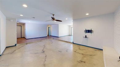 1518 Golden Arrow Dr, Las Vegas, NV 89169 - photo 3