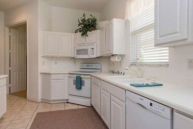 6017 Highwood Park Ln, Naples, FL 34110 - photo 4