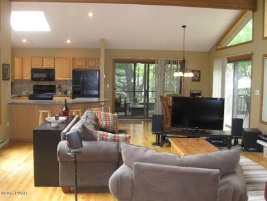 138 Hillside Dr, Hawley, PA 18428 - photo 2