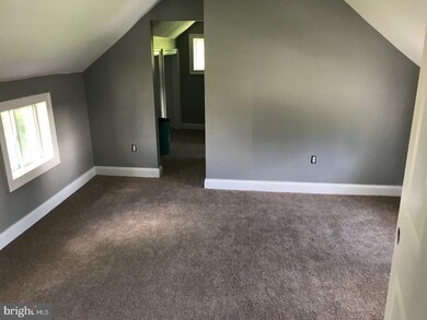 304 S West St, Harrington, DE 19952 - photo 7