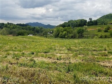 560 Mckinney Rd, Burnsville, NC 28714 - photo 5