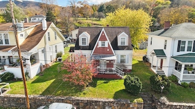 702 Westview St, Narrows, VA 24124 - photo 3