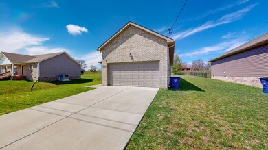 300 Rose Ln, Shelbyville, TN 37160 - photo 4