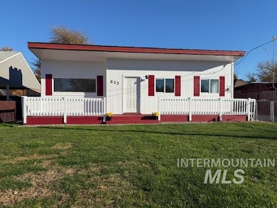 833 13th St, Clarkston, WA 99403 - photo 2