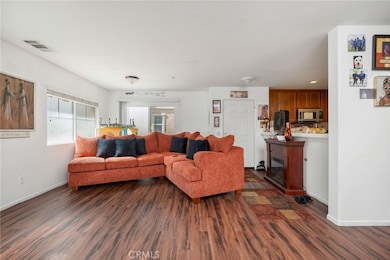 15611 Lasselle St unit 21, Moreno Valley, CA 92551 - photo 5