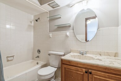 1243 Brown St unit 3E, Des Plaines, IL 60016 - photo 7