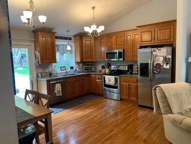 322 Fowler Rd, Northbridge, MA 01534 - photo 4