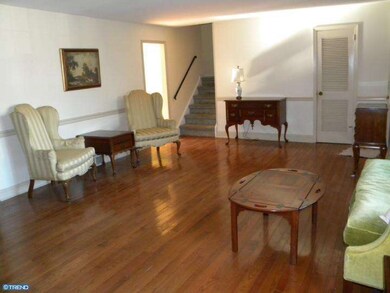 138 Forge Hill Ln, Phoenixville, PA 19460 - photo 3