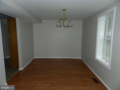 17122 Virginia Ave, Williamsport, MD 21795 - photo 5